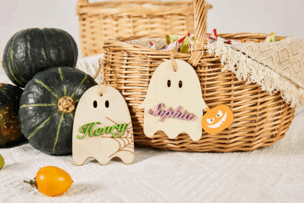 Personalized Ghost Halloween Basket Tag, Custom Wooden Name Tag with Pumkin or Spider, Boo Basket Name Tag for Kids and Trick or Treat Buckets