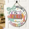 Personalized Teacher Name Sign For Classroom Door, Custom Wood Stacked Books Pencil Decor, Welcome To Classroom Door Hanger, Teacher Appreciation Gift